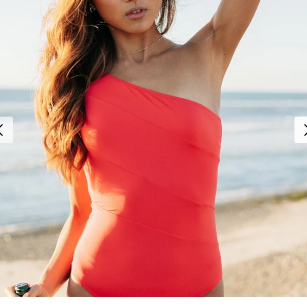 One Piece Swimsuit - Picture 3 of 3